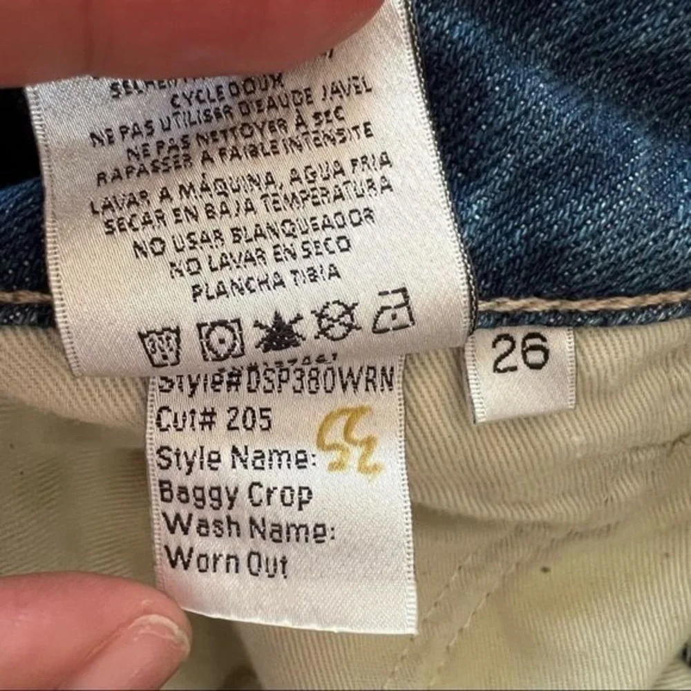 WILDFOX Baggy Crop Distressed Jeans Size 26